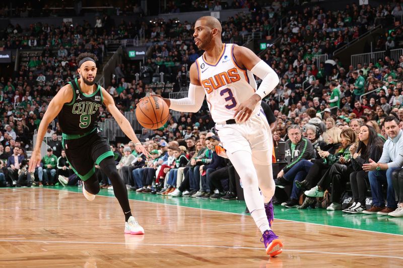 BOSTON, MA - FEBRUARY 3: Chris Paul #3 of the Phoenix Suns drives to the basket during the game against the Boston Celtics on February 3, 2023 at TD Garden in Boston, Massachusetts.  NOTE TO USER: User expressly acknowledges and agrees that, by downloading and or using this photograph, User is consenting to the terms and conditions of the Getty Images License Agreement. Mandatory Copyright Notice: Copyright 2022 NBAE  (Photo by Nathaniel S. Butler/NBAE via Getty Images)