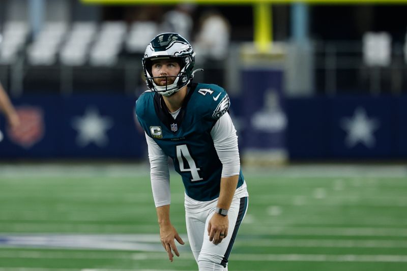 Philadelphia Eagles kicker Jake Elliott (4) during pregame warmups before an NFL football game against the Dallas Cowboys on Sunday, Nov. 10, 2024, in Arlington, Texas. (AP Photo/Matt Patterson)