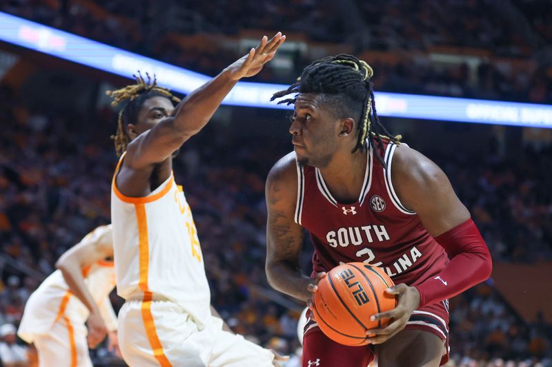 Jan 30, 2024; Knoxville, Tennessee, USA; South Carolina Gamecocks forward B.J. Mack (2) looks to move the ball against the Tennessee Volunteers during the second half at Thompson-Boling Arena at Food City Center. Mandatory Credit: Randy Sartin-USA TODAY Sports