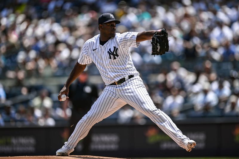 May 27, 2023; Bronx, New York, USA; New York Yankees starting pitcher Luis Severino (40) pitches against the San Diego Padres during the first inning at Yankee Stadium. Mandatory Credit: John Jones-USA TODAY Sports