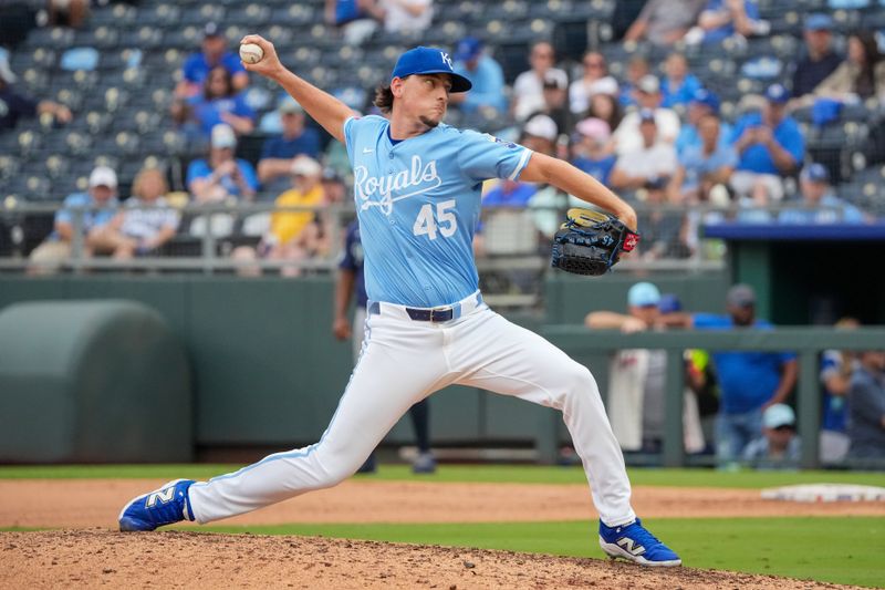 Sep 18, 2025; Kansas City, Missouri, USA; Kansas City Royals relief pitcher Taylor Clarke (45) delivers a pitch against the Seattle Mariners during the ninth inning at Kauffman Stadium. Mandatory Credit: Denny Medley-Imagn Images
