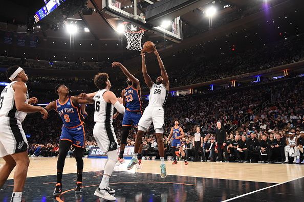 NEW YORK, NY - NOVEMBER 8: Charles Bassey #28 of the San Antonio Spurs grabs the rebound during the game against the New York Knicks on November 8, 2023 at Madison Square Garden in New York City, New York.  NOTE TO USER: User expressly acknowledges and agrees that, by downloading and or using this photograph, User is consenting to the terms and conditions of the Getty Images License Agreement. Mandatory Copyright Notice: Copyright 2023 NBAE  (Photo by Brian Babineau/NBAE via Getty Images)