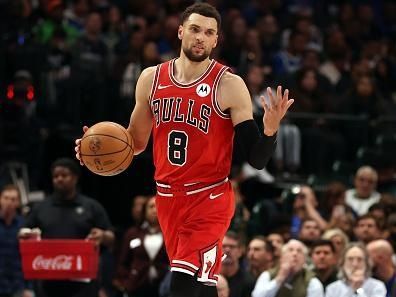 DALLAS, TEXAS - NOVEMBER 01: Zach LaVine #8 of the Chicago Bulls brings the ball up court in the second half against the Dallas Mavericks at American Airlines Center on November 01, 2023 in Dallas, Texas. NOTE TO USER: User expressly acknowledges and agrees that, by downloading and or using this photograph, User is consenting to the terms and conditions of the Getty Images License Agreement. (Photo by Tim Heitman/Getty Images)