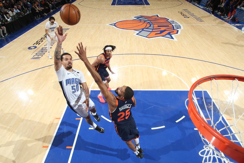 NEW YORK, NY - JANUARY 6: Cole Anthony #50 of the Orlando Magic drives to the basket during the game against the New York Knicks on January 6, 2025 at Madison Square Garden in New York City, New York.  NOTE TO USER: User expressly acknowledges and agrees that, by downloading and or using this photograph, User is consenting to the terms and conditions of the Getty Images License Agreement. Mandatory Copyright Notice: Copyright 2025 NBAE  (Photo by Nathaniel S. Butler/NBAE via Getty Images)