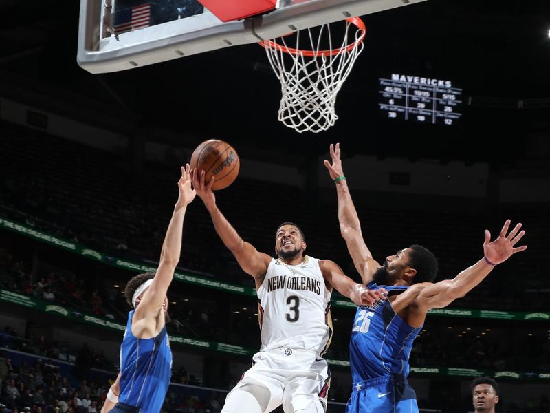 NEW ORLEANS, LA - JANUARY 15:  CJ McCollum #3 of the New Orleans Pelicans sets the play against the Dallas Mavericks on January 15, 2025 at the Smoothie King Center in New Orleans, Louisiana. NOTE TO USER: User expressly acknowledges and agrees that, by downloading and or using this Photograph, user is consenting to the terms and conditions of the Getty Images License Agreement. Mandatory Copyright Notice: Copyright 2025 NBAE (Photo by Layne Murdoch Jr./NBAE via Getty Images)