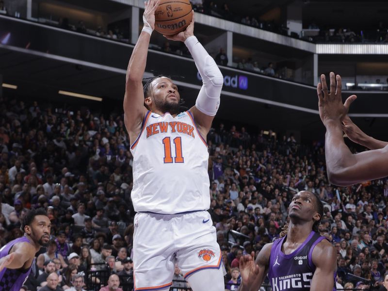 SACRAMENTO, CA - MARCH 16: Jalen Brunson #11 of the New York Knicks shoots the ball during the game against the Sacramento Kings on March 16, 2024 at Golden 1 Center in Sacramento, California. NOTE TO USER: User expressly acknowledges and agrees that, by downloading and or using this Photograph, user is consenting to the terms and conditions of the Getty Images License Agreement. Mandatory Copyright Notice: Copyright 2024 NBAE (Photo by Rocky Widner/NBAE via Getty Images)