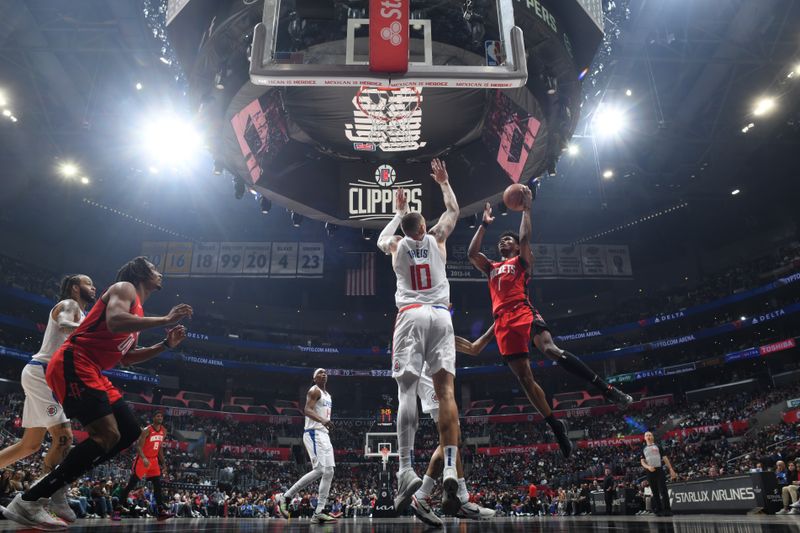 Rockets and Clippers Clash: A Battle of Wills at Toyota Center