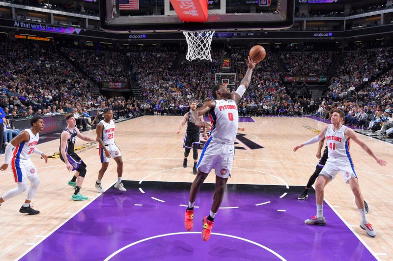 SACRAMENTO, CA - FEBRUARY 7: Jalen Duren #0 of the Detroit Pistons rebounds the ball during the game against the Sacramento Kings on February 7, 2024 at Golden 1 Center in Sacramento, California. NOTE TO USER: User expressly acknowledges and agrees that, by downloading and or using this Photograph, user is consenting to the terms and conditions of the Getty Images License Agreement. Mandatory Copyright Notice: Copyright 2024 NBAE (Photo by Rocky Widner/NBAE via Getty Images)