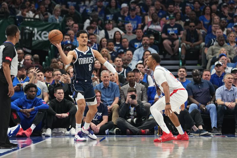 DALLAS, TX - APRIL 26: Josh Green #8 of the Dallas Mavericks handles the ball during the game against the LA Clippers during Round 1 Game 3 of the 2024 NBA Playoffs on April 26, 2024 at the American Airlines Center in Dallas, Texas. NOTE TO USER: User expressly acknowledges and agrees that, by downloading and or using this photograph, User is consenting to the terms and conditions of the Getty Images License Agreement. Mandatory Copyright Notice: Copyright 2023 NBAE (Photo by Glenn James/NBAE via Getty Images)