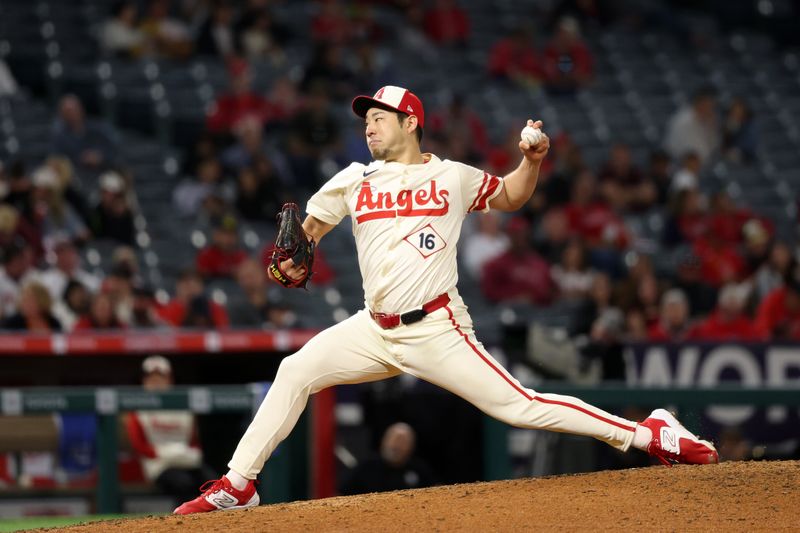 May 7, 2025; Anaheim, California, USA;  Los Angeles Angels starting pitcher Yusei Kikuchi (16) pitches during the sixth inning against the Toronto Blue Jays at Angel Stadium. Mandatory Credit: Kiyoshi Mio-Imagn Images