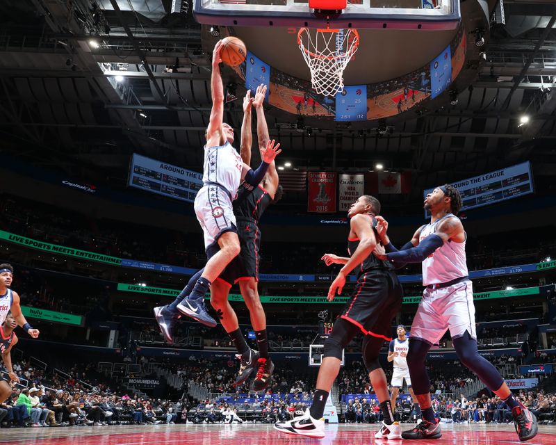 WASHINGTON, DC -?JANUARY 29: Corey Kispert #24 of the Washington Wizards dunks the ball during the game against the Toronto Raptors on January 29, 2025 at Capital One Arena in Washington, DC. NOTE TO USER: User expressly acknowledges and agrees that, by downloading and or using this Photograph, user is consenting to the terms and conditions of the Getty Images License Agreement. Mandatory Copyright Notice: Copyright 2025 NBAE (Photo by Stephen Gosling/NBAE via Getty Images)