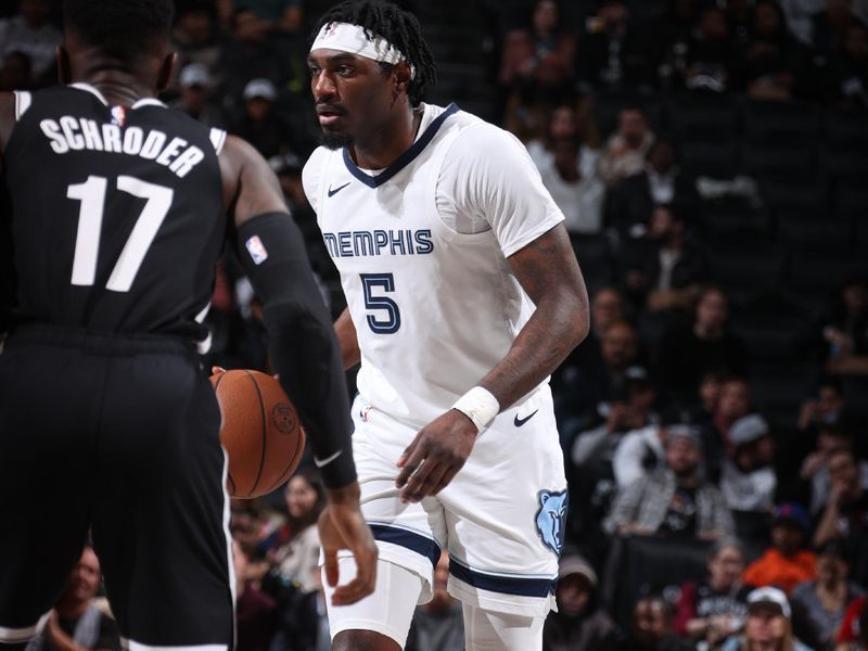 BROOKLYN, NY - MARCH 4: Vince Williams Jr. #5 of the Memphis Grizzlies dribbles the ball during the game against the Brooklyn Nets on March 4, 2024 at Barclays Center in Brooklyn, New York. NOTE TO USER: User expressly acknowledges and agrees that, by downloading and or using this Photograph, user is consenting to the terms and conditions of the Getty Images License Agreement. Mandatory Copyright Notice: Copyright 2024 NBAE (Photo by Nathaniel S. Butler/NBAE via Getty Images)