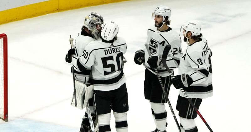 Jan 22, 2023; Chicago, Illinois, USA; The Los Angeles Kings celebrate their win against the Chicago Blackhawks at United Center. Mandatory Credit: David Banks-USA TODAY Sports