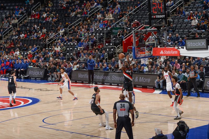 DETROIT, MI - JANUARY 06:  Deandre Ayton #2 of the Portland Trail Blazers grabs a rebound during the game against the Detroit Pistons on January 06, 2025 at Little Caesars Arena in Detroit, Michigan. NOTE TO USER: User expressly acknowledges and agrees that, by downloading and/or using this photograph, User is consenting to the terms and conditions of the Getty Images License Agreement. Mandatory Copyright Notice: Copyright 2025 NBAE (Photo by Chris Schwegler/NBAE via Getty Images)