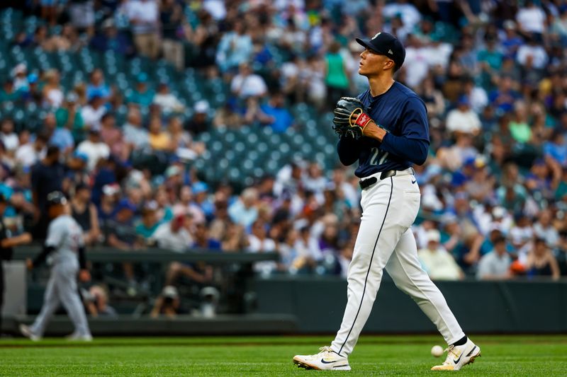 Aug 8, 2024; Seattle, Washington, USA; Seattle Mariners starting pitcher Bryan Woo (22) walks to the dugout following the top of the second inning against the Detroit Tigers at T-Mobile Park. Mandatory Credit: Joe Nicholson-USA TODAY Sports