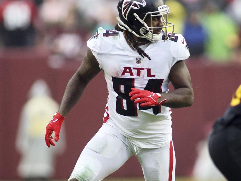 Atlanta Falcons running back Cordarrelle Patterson (84) runs during an NFL football game against the Washington Commanders, Sunday, November 27, 2022 in Landover. (AP Photo/Daniel Kucin Jr.)