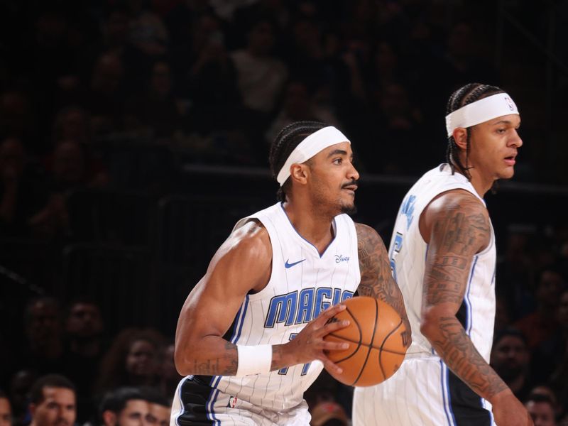 NEW YORK, NY - MARCH 8: Wendell Carter Jr. #34 of the Orlando Magic looks to pass the ball during the game against the New York Knicks on March 8, 2024 at Madison Square Garden in New York City, New York.  NOTE TO USER: User expressly acknowledges and agrees that, by downloading and or using this photograph, User is consenting to the terms and conditions of the Getty Images License Agreement. Mandatory Copyright Notice: Copyright 2024 NBAE  (Photo by Nathaniel S. Butler/NBAE via Getty Images)