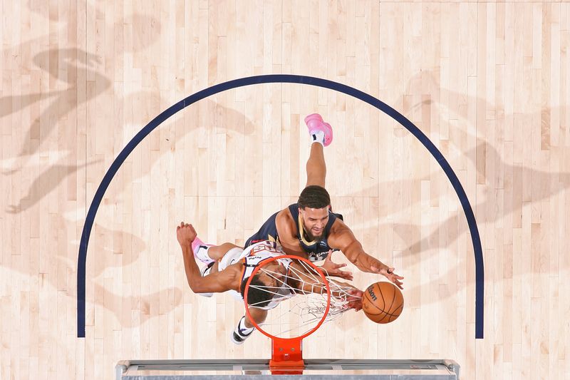 NEW ORLEANS, LA - DECEMBER 5: Jeremiah Robinson-Earl #50 of the New Orleans Pelicans drives to the basket during the game against the Phoenix Suns on December 5, 2024 at the Smoothie King Center in New Orleans, Louisiana. NOTE TO USER: User expressly acknowledges and agrees that, by downloading and or using this Photograph, user is consenting to the terms and conditions of the Getty Images License Agreement. Mandatory Copyright Notice: Copyright 2024 NBAE (Photo by Layne Murdoch Jr./NBAE via Getty Images)