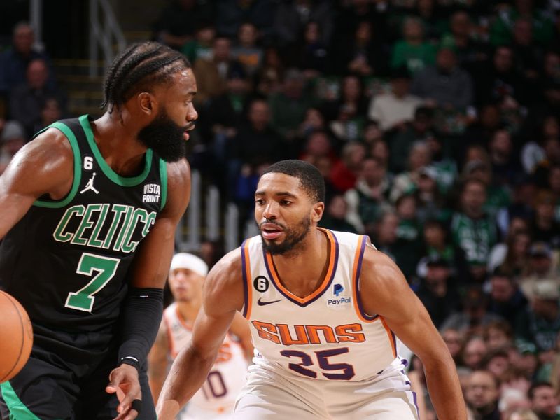BOSTON, MA - FEBRUARY 3: Mikal Bridges #25 of the Phoenix Suns plays defense during the game against the Boston Celtics on February 3, 2023 at TD Garden in Boston, Massachusetts.  NOTE TO USER: User expressly acknowledges and agrees that, by downloading and or using this photograph, User is consenting to the terms and conditions of the Getty Images License Agreement. Mandatory Copyright Notice: Copyright 2022 NBAE  (Photo by Nathaniel S. Butler/NBAE via Getty Images)