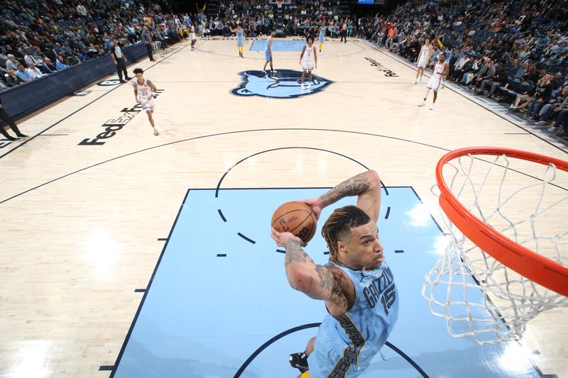 MEMPHIS, TN - DECEMBER 7: Brandon Clarke #15 of the Memphis Grizzlies drives to the basket during the game against the Oklahoma City Thunder on December 7, 2022 at FedExForum in Memphis, Tennessee. NOTE TO USER: User expressly acknowledges and agrees that, by downloading and or using this photograph, User is consenting to the terms and conditions of the Getty Images License Agreement. Mandatory Copyright Notice: Copyright 2022 NBAE (Photo by Joe Murphy/NBAE via Getty Images)