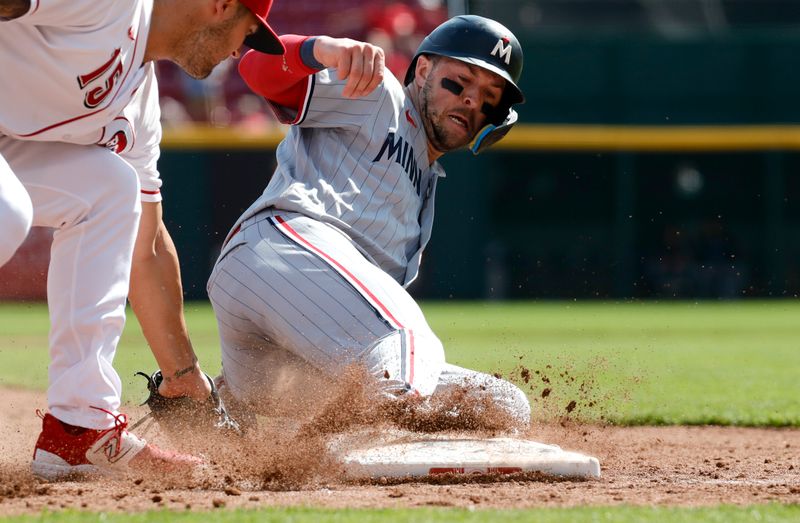 Twins and Reds Ready for a Showdown at Target Field