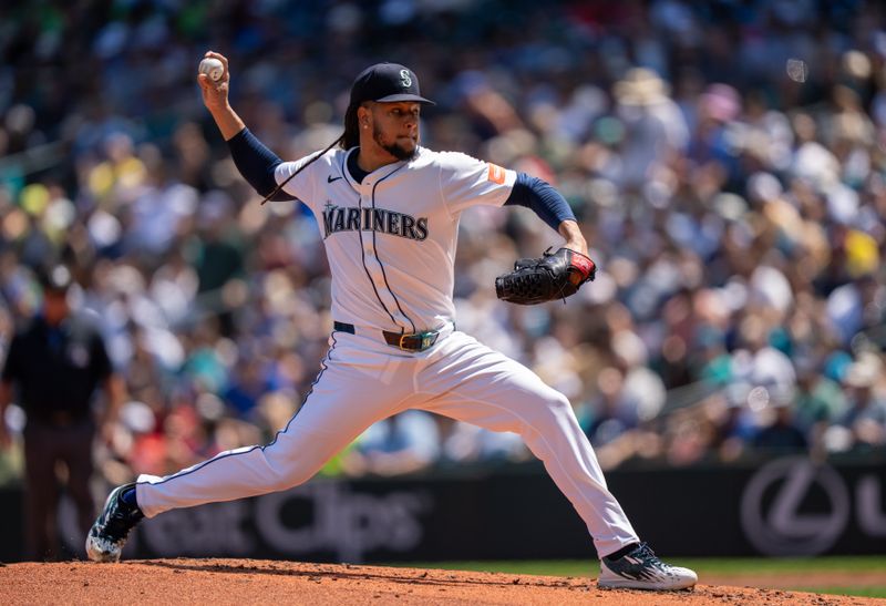 Jul 23, 2025; Seattle, Washington, USA;  Seattle Mariners starter Luis Castillo (58) delivers a pitch during the third inning Milwaukee Brewers at T-Mobile Park. Mandatory Credit: Stephen Brashear-Imagn Images
