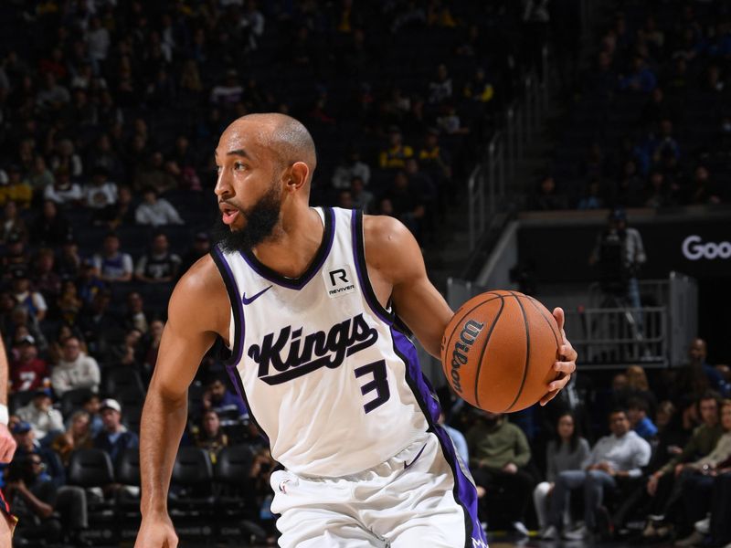 SAN FRANCISCO, CA - JANUARY 5: Jordan McLaughlin #3 of the Sacramento Kings handles the ball during the game against the Golden State Warriors on January 5, 2025 at Chase Center in San Francisco, California. NOTE TO USER: User expressly acknowledges and agrees that, by downloading and or using this photograph, user is consenting to the terms and conditions of Getty Images License Agreement. Mandatory Copyright Notice: Copyright 2025 NBAE (Photo by Noah Graham/NBAE via Getty Images)