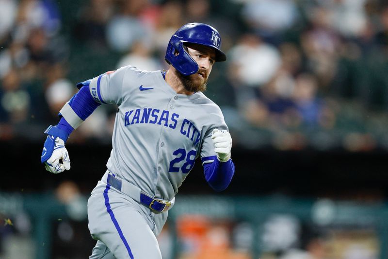 Aug 27, 2025; Chicago, Illinois, USA; Kansas City Royals center fielder Kyle Isbel (28) runs after hitting a single against the Chicago White Sox during the fifth inning at Rate Field. Mandatory Credit: Kamil Krzaczynski-Imagn Images