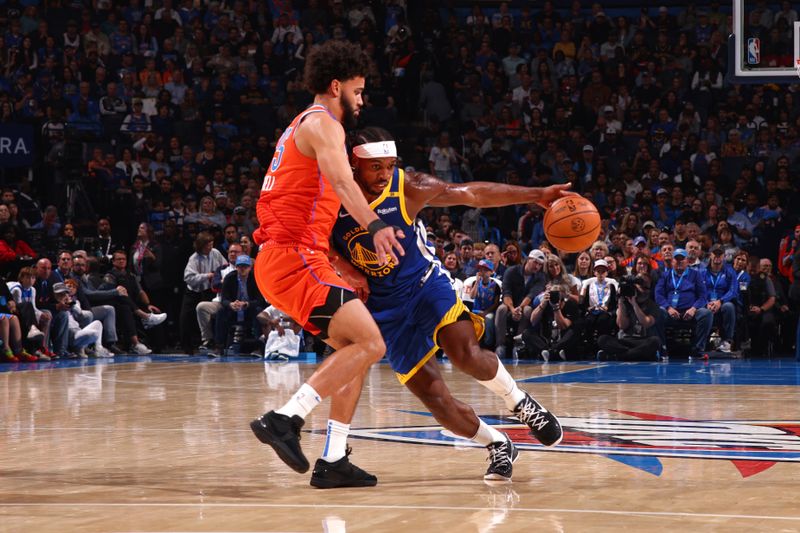 OKLAHOMA CITY, OK - NOVEMBER 10: Buddy Hield #7 of the Golden State Warriors dribbles the ball during the game against the Oklahoma City Thunder on November 10, 2024 at Paycom Center in Oklahoma City, Oklahoma. NOTE TO USER: User expressly acknowledges and agrees that, by downloading and or using this photograph, User is consenting to the terms and conditions of the Getty Images License Agreement. Mandatory Copyright Notice: Copyright 2024 NBAE (Photo by Zach Beeker/NBAE via Getty Images)