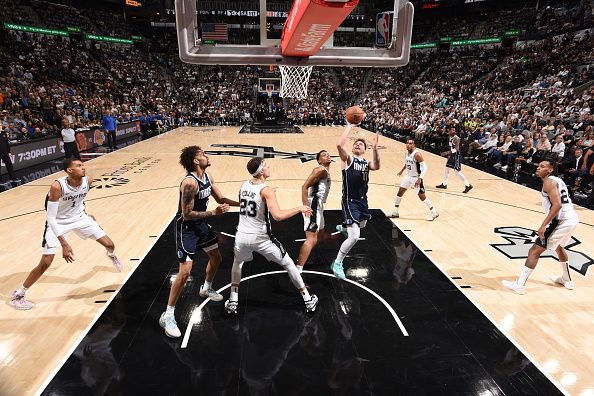 SAN ANTONIO, TX - OCTOBER 25: Luka Doncic #77 of the Dallas Mavericks shoots the ball during the game against the San Antonio Spurs on October 25, 2023 at the Frost Bank Center in San Antonio, Texas. NOTE TO USER: User expressly acknowledges and agrees that, by downloading and or using this photograph, user is consenting to the terms and conditions of the Getty Images License Agreement. Mandatory Copyright Notice: Copyright 2023 NBAE (Photos by Andrew D. Bernstein/NBAE via Getty Images)