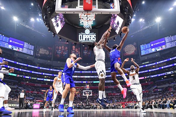 LOS ANGELES, CA - NOVEMBER 27:  James Harden #1 of the LA Clippers goes to the basket during the game on November 27, 2023 at Crypto.Com Arena in Los Angeles, California. NOTE TO USER: User expressly acknowledges and agrees that, by downloading and/or using this Photograph, user is consenting to the terms and conditions of the Getty Images License Agreement. Mandatory Copyright Notice: Copyright 2023 NBAE (Photo by Adam Pantozzi/NBAE via Getty Images)