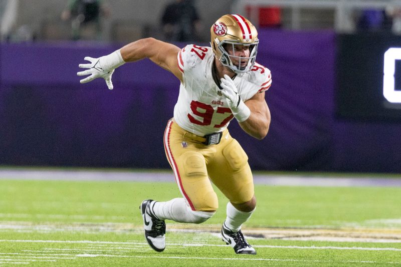 San Francisco 49ers Edge Out Green Bay Packers in a Close Encounter at Levi's Stadium