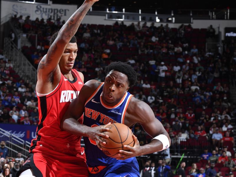 HOUSTON, TX - NOVEMBER 4: OG Anunoby #8 of the New York Knicks drives to the basket during the game against the Houston Rockets on November 4, 2024 at the Toyota Center in Houston, Texas. NOTE TO USER: User expressly acknowledges and agrees that, by downloading and or using this photograph, User is consenting to the terms and conditions of the Getty Images License Agreement. Mandatory Copyright Notice: Copyright 2024 NBAE (Photo by Logan Riely/NBAE via Getty Images)