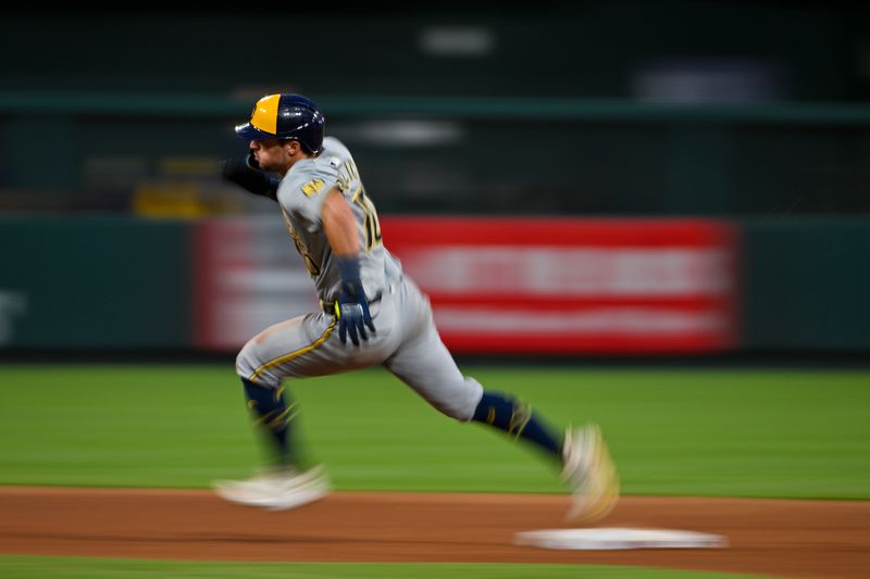 Aug 20, 2024; St. Louis, Missouri, USA;  Milwaukee Brewers right fielder Sal Frelick (10) runs to third after hitting a triple against the St. Louis Cardinals during the fifth inning at Busch Stadium. Mandatory Credit: Jeff Curry-USA TODAY Sports