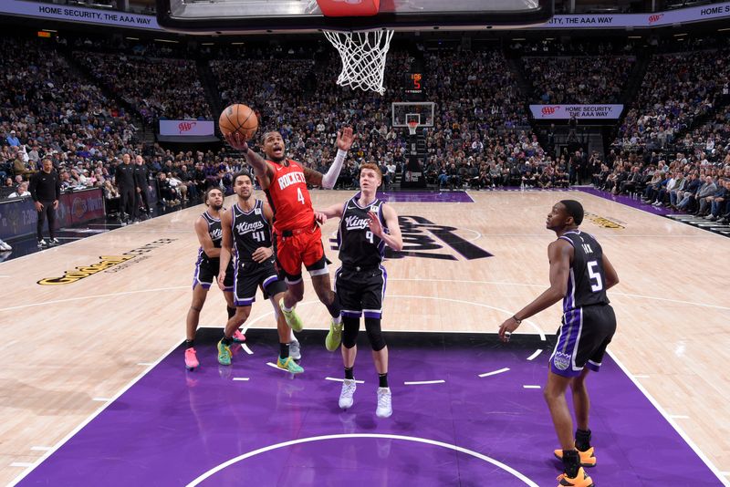 SACRAMENTO, CA - JANUARY 16: Jalen Green #4 of the Houston Rockets drives to the basket during the game against the Sacramento Kings on January 16, 2025 at Golden 1 Center in Sacramento, California. NOTE TO USER: User expressly acknowledges and agrees that, by downloading and or using this Photograph, user is consenting to the terms and conditions of the Getty Images License Agreement. Mandatory Copyright Notice: Copyright 2025 NBAE (Photo by Rocky Widner/NBAE via Getty Images)