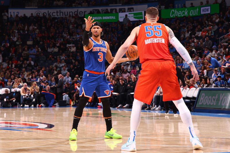 OKLAHOMA CITY, OK - JANUARY 3:  Josh Hart #3 of the New York Knicks dribbles the ball during the game against the Oklahoma City Thunder on January 3, 2025 at Paycom Center in Oklahoma City, Oklahoma. NOTE TO USER: User expressly acknowledges and agrees that, by downloading and or using this photograph, User is consenting to the terms and conditions of the Getty Images License Agreement. Mandatory Copyright Notice: Copyright 2025 NBAE (Photo by Zach Beeker/NBAE via Getty Images)