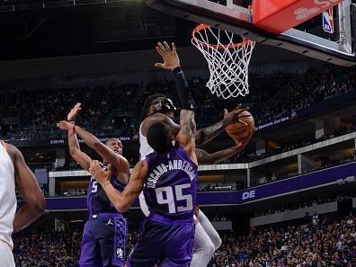 SACRAMENTO, CA - DECEMBER 22:  Nassir Little #25 of the Phoenix Suns goes to the basket during the game on December 22, 2023 at Golden 1 Center in Sacramento, California. NOTE TO USER: User expressly acknowledges and agrees that, by downloading and or using this Photograph, user is consenting to the terms and conditions of the Getty Images License Agreement. Mandatory Copyright Notice: Copyright 2023 NBAE (Photo by Rocky Widner/NBAE via Getty Images)