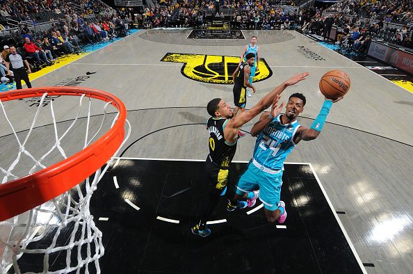 INDIANAPOLIS, IN - DECEMBER 20: Brandon Miller #24 of the Charlotte Hornets shoots the ball during the game against the Indiana Pacers on December 20, 2023 at Gainbridge Fieldhouse in Indianapolis, Indiana. NOTE TO USER: User expressly acknowledges and agrees that, by downloading and or using this Photograph, user is consenting to the terms and conditions of the Getty Images License Agreement. Mandatory Copyright Notice: Copyright 2023 NBAE (Photo by Ron Hoskins/NBAE via Getty Images)