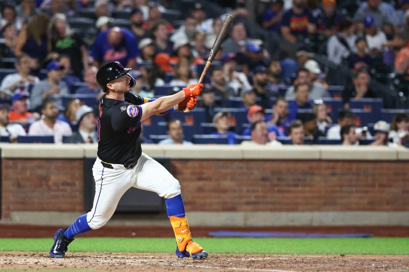 Mets Overpower Astros with a 7-2 Victory, Highlighting Stellar Performances at Citi Field