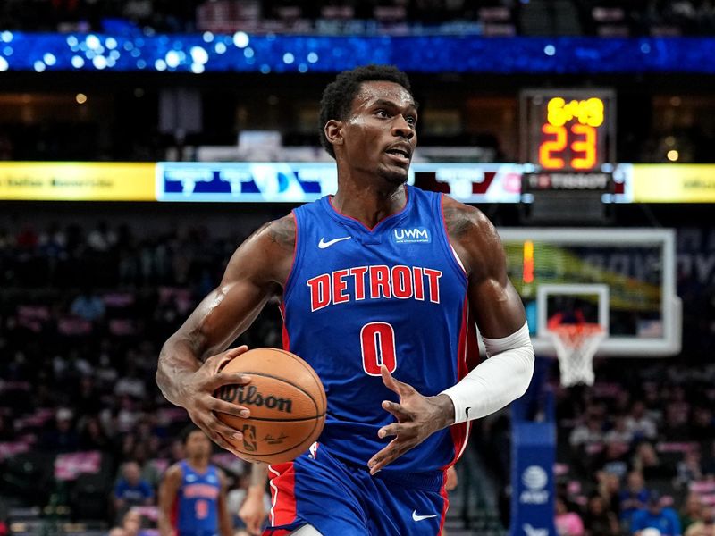 DALLAS, TX - OCTOBER 20: Jalen Duren #0 of the Detroit Pistons drives to the basket during the game against the Dallas Mavericks on October 20, 2023 at the American Airlines Center in Dallas, Texas. NOTE TO USER: User expressly acknowledges and agrees that, by downloading and or using this photograph, User is consenting to the terms and conditions of the Getty Images License Agreement. Mandatory Copyright Notice: Copyright 2023 NBAE (Photo by Glenn James/NBAE via Getty Images)