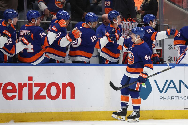 New York Islanders Turn Power Play Pressure Into Separation Against the Toronto Maple Leafs