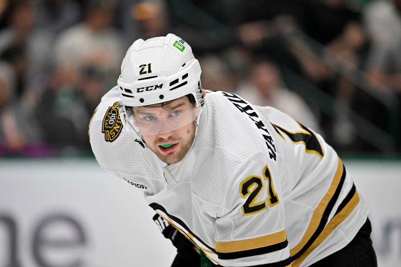 Nov 6, 2023; Dallas, Texas, USA; Boston Bruins left wing James van Riemsdyk (21) waits for the face-off  against the Dallas Stars during the first period at the American Airlines Center. Mandatory Credit: Jerome Miron-USA TODAY Sports