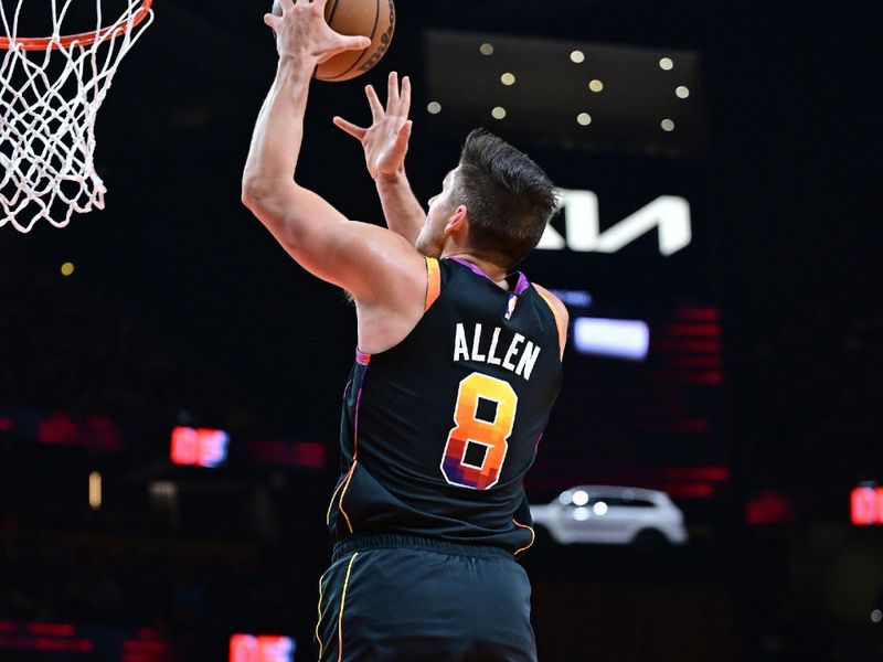 ATLANTA, GA - FEBRUARY 2: Grayson Allen #8 of the Phoenix Suns drives to the basket during the game against the Atlanta Hawks on February 2, 2024 at State Farm Arena in Atlanta, Georgia.  NOTE TO USER: User expressly acknowledges and agrees that, by downloading and/or using this Photograph, user is consenting to the terms and conditions of the Getty Images License Agreement. Mandatory Copyright Notice: Copyright 2024 NBAE (Photo by Adam Hagy/NBAE via Getty Images)