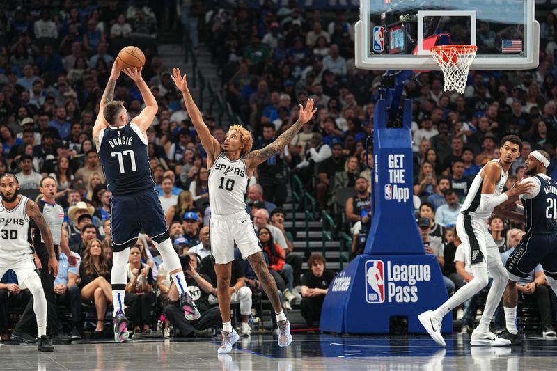 DALLAS, TX - OCTOBER 24: Luka Doncic #77 of the Dallas Mavericks shoots the ball during the game against the San Antonio Spurs on October 24, 2024 at the American Airlines Center in Dallas, Texas. NOTE TO USER: User expressly acknowledges and agrees that, by downloading and or using this photograph, User is consenting to the terms and conditions of the Getty Images License Agreement. Mandatory Copyright Notice: Copyright 2024 NBAE (Photo by Glenn James/NBAE via Getty Images)