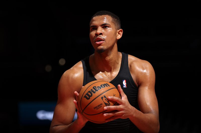 WASHINGTON, DC -?JANUARY 29: Orlando Robinson #21 of the Toronto Raptors warms up before the game against the Washington Wizards on January 29, 2025 at Capital One Arena in Washington, DC. NOTE TO USER: User expressly acknowledges and agrees that, by downloading and or using this Photograph, user is consenting to the terms and conditions of the Getty Images License Agreement. Mandatory Copyright Notice: Copyright 2025 NBAE (Photo by Stephen Gosling/NBAE via Getty Images)