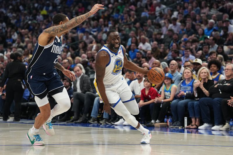 DALLAS, TX - APRIL 5:  Draymond Green #23 of the Golden State Warriors drives to the basket during the game against the Dallas Mavericks on April 5, 2024 at the American Airlines Center in Dallas, Texas. NOTE TO USER: User expressly acknowledges and agrees that, by downloading and or using this photograph, User is consenting to the terms and conditions of the Getty Images License Agreement. Mandatory Copyright Notice: Copyright 2024 NBAE (Photo by Glenn James/NBAE via Getty Images)