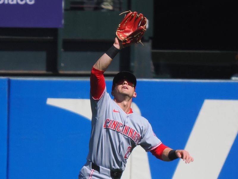 Apr 9, 2025; San Francisco, California, USA; Cincinnati Reds center fielder TJ Friedl (29) catches the ball against the San Francisco Giants during the eighth inning at Oracle Park. Mandatory Credit: Kelley L Cox-Imagn Images