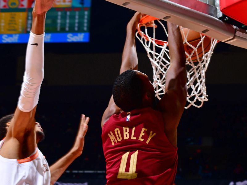 SAN ANTONIO, TX - FEBRUARY 3: Evan Mobley #4 of the Cleveland Cavaliers dunks the ball during the game against the San Antonio Spurs on February 3, 2024 at the Frost Bank Center in San Antonio, Texas. NOTE TO USER: User expressly acknowledges and agrees that, by downloading and or using this photograph, user is consenting to the terms and conditions of the Getty Images License Agreement. Mandatory Copyright Notice: Copyright 2024 NBAE (Photos by Barry Gossage/NBAE via Getty Images)