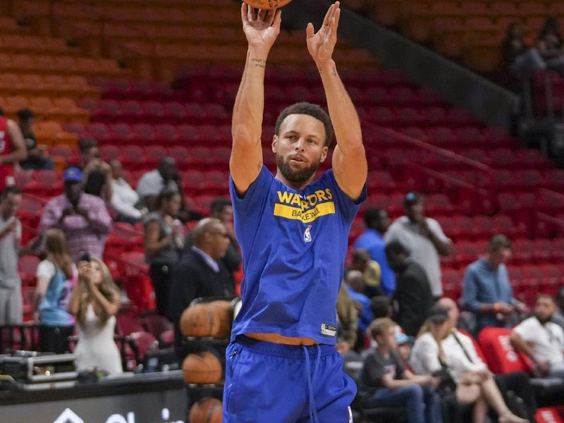 MIAMI, FL - NOVEMBER 01: Stephen Curry #30 of the Golden State Warriors warms up before the start of the game against the Miami Heat at FTX Arena on November 1, 2022 in Miami, Florida. NOTE TO USER: User expressly acknowledges and agrees that,  by downloading and or using this photograph,  User is consenting to the terms and conditions of the Getty Images License Agreement. (Photo by Eric Espada/Getty Images)