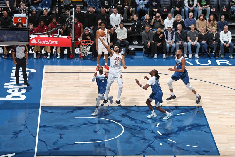 MINNEAPOLIS, MN -  MARCH 22: Jarrett Allen #31 of the Cleveland Cavaliers drives to the basket during the game against the Minnesota Timberwolves on March 22, 2024 at Target Center in Minneapolis, Minnesota. NOTE TO USER: User expressly acknowledges and agrees that, by downloading and or using this Photograph, user is consenting to the terms and conditions of the Getty Images License Agreement. Mandatory Copyright Notice: Copyright 2024 NBAE (Photo by David Sherman/NBAE via Getty Images)